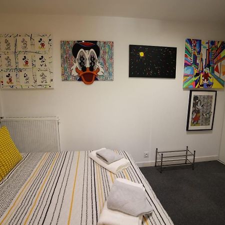 Pop Appart Appartement Artiste Configure En Galerie Dart A 200 M Du Centre Ville Avec Parking Prive Et Securise Gratuit Dans Copropriete Avignon Exterior foto