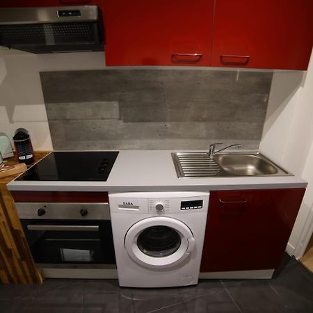 Pop Appart Appartement Artiste Configure En Galerie Dart A 200 M Du Centre Ville Avec Parking Prive Et Securise Gratuit Dans Copropriete Avignon Exterior foto