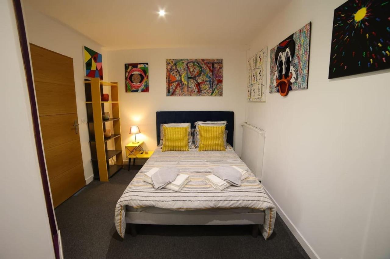 Pop Appart Appartement Artiste Configure En Galerie Dart A 200 M Du Centre Ville Avec Parking Prive Et Securise Gratuit Dans Copropriete Avignon Exterior foto