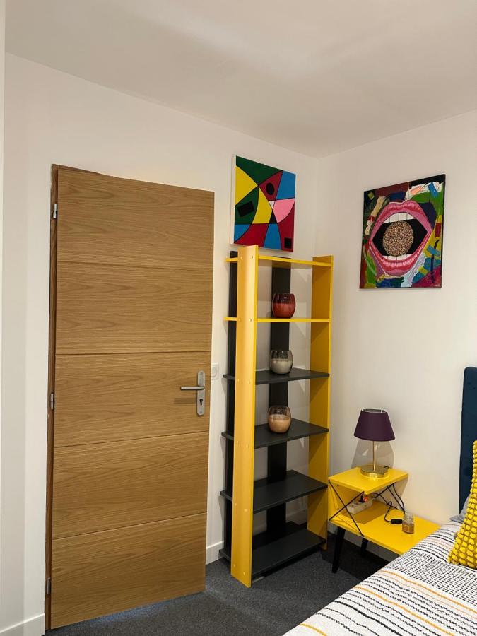 Pop Appart Appartement Artiste Configure En Galerie Dart A 200 M Du Centre Ville Avec Parking Prive Et Securise Gratuit Dans Copropriete Avignon Exterior foto