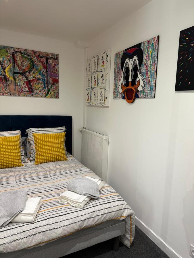 Pop Appart Appartement Artiste Configure En Galerie Dart A 200 M Du Centre Ville Avec Parking Prive Et Securise Gratuit Dans Copropriete Avignon Exterior foto
