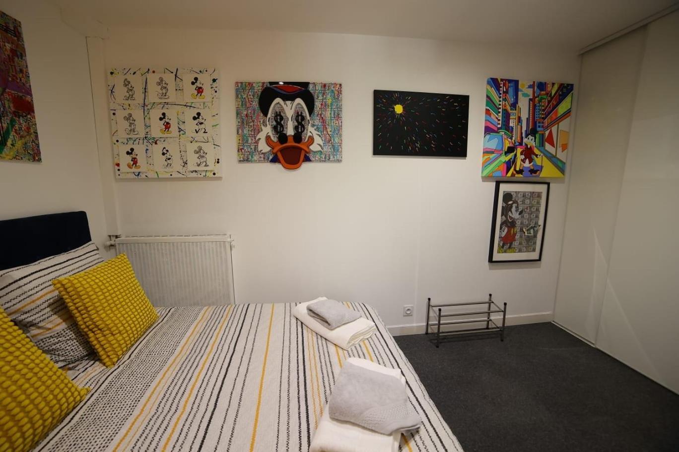 Pop Appart Appartement Artiste Configure En Galerie Dart A 200 M Du Centre Ville Avec Parking Prive Et Securise Gratuit Dans Copropriete Avignon Exterior foto